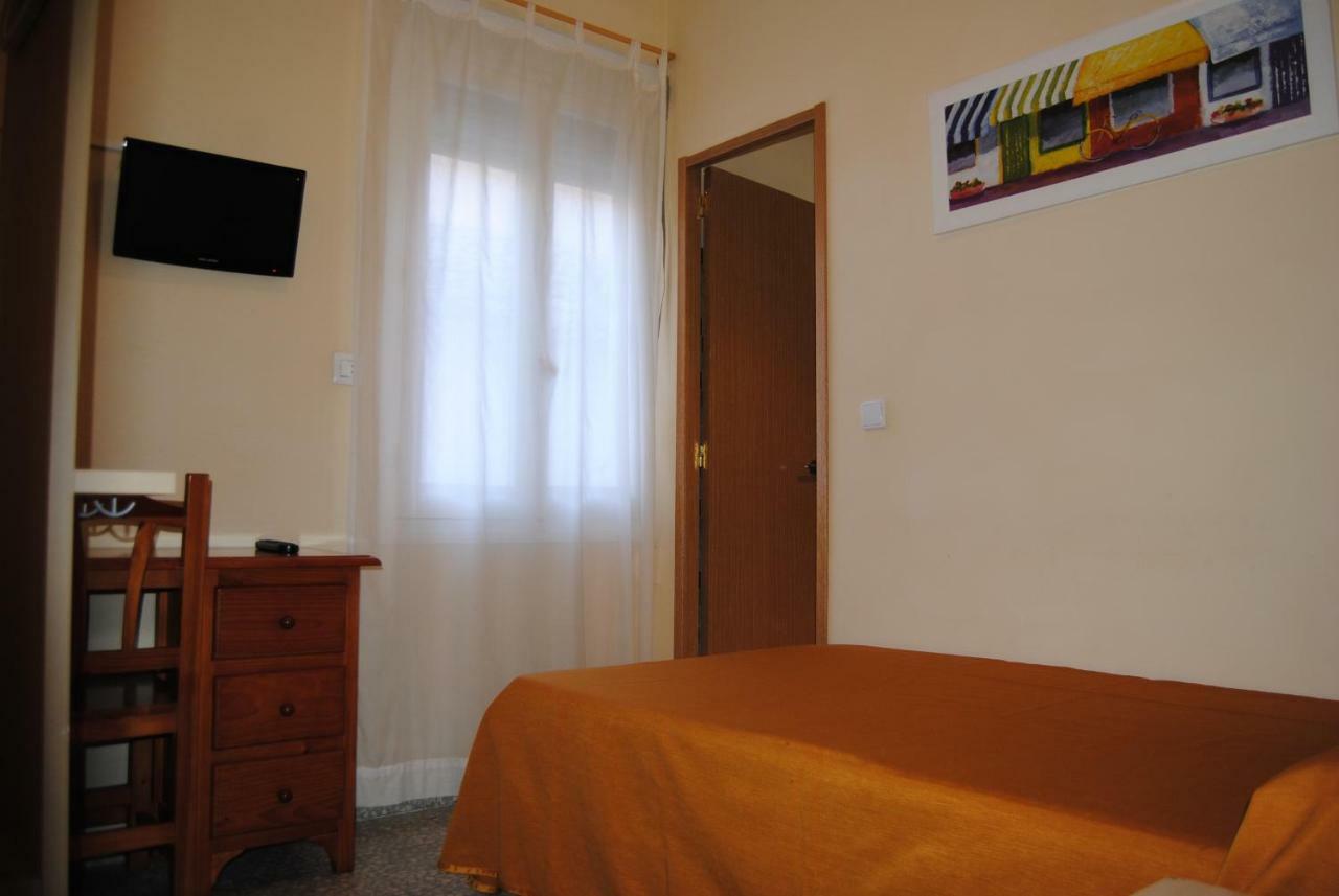 Hostal Ávila Ocaña Exterior foto